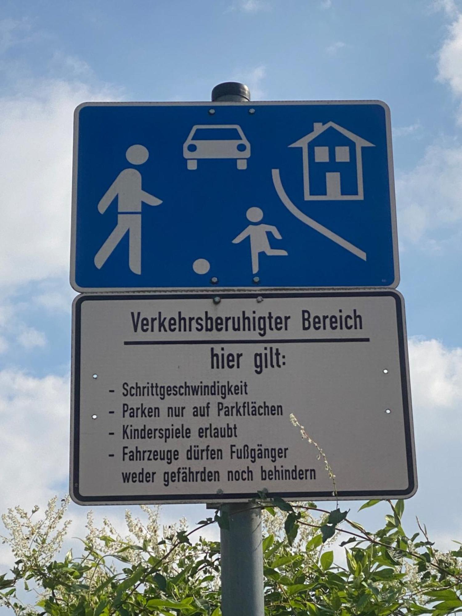 Zimmer Am Bachlauf Gelsenkirchen Eksteriør billede